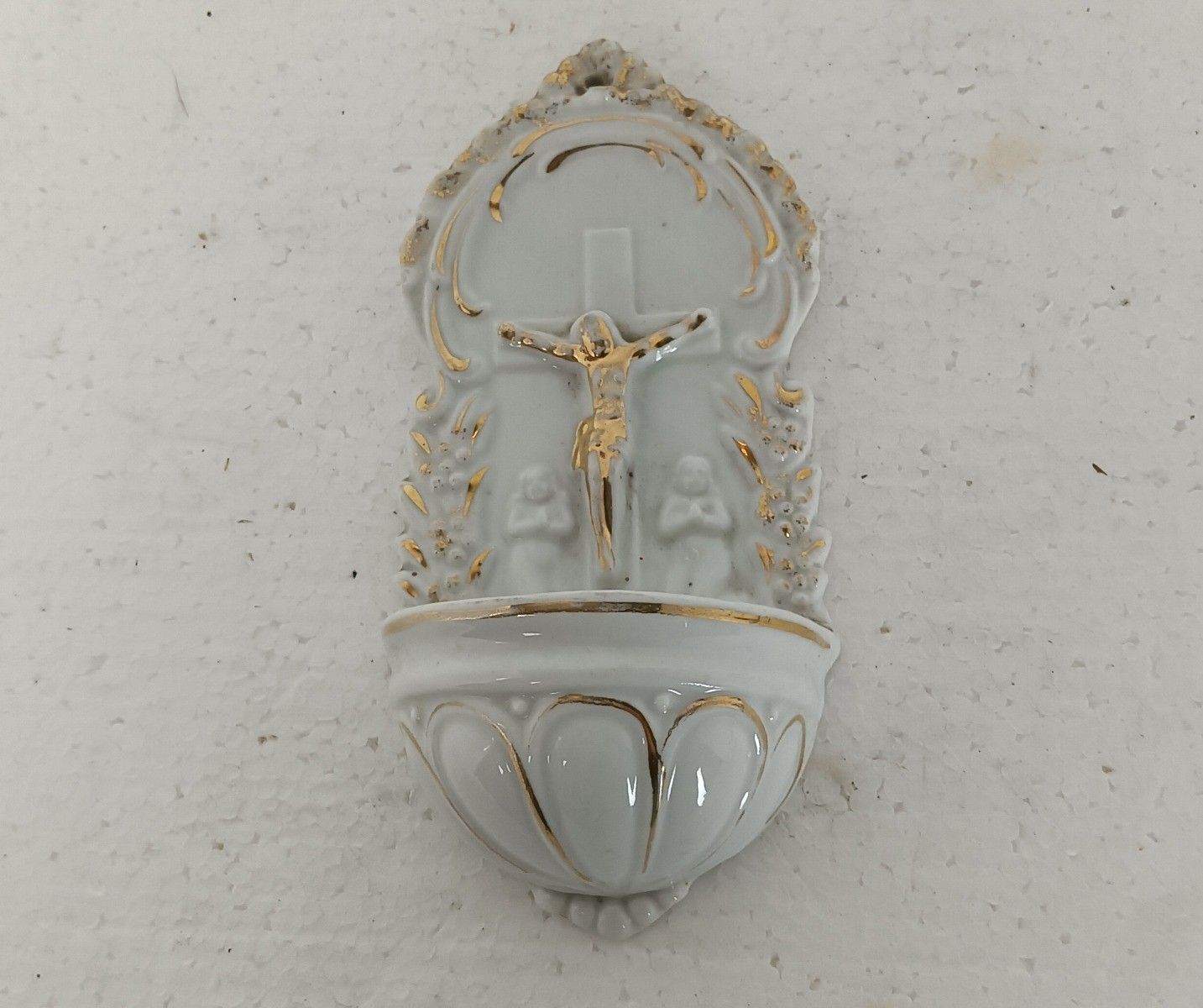 Lovely Small Antique Holy Water Font Vessel Porcelain Bisque Crucifixion Wall Ha
