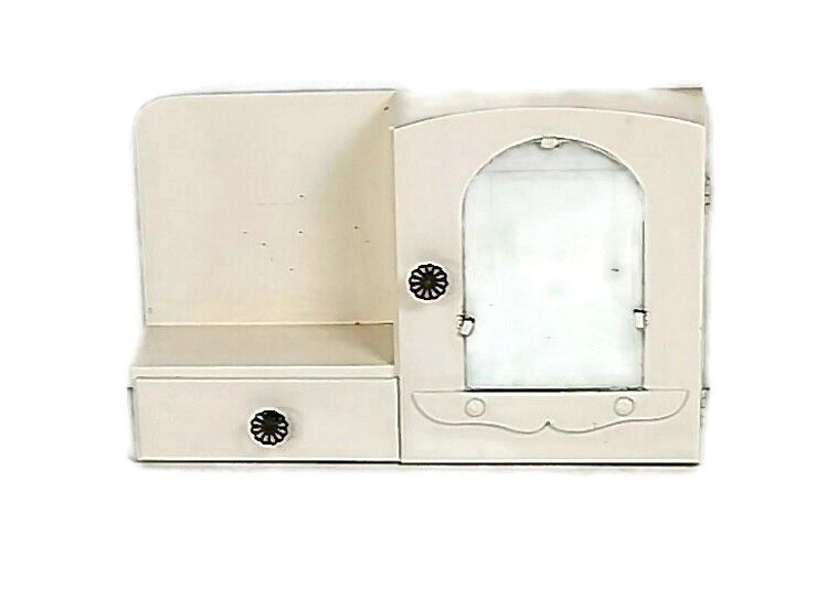 Lovely Antique Art Deco White Medicine Apothecary Shaving Cabinet Bathroom Barn