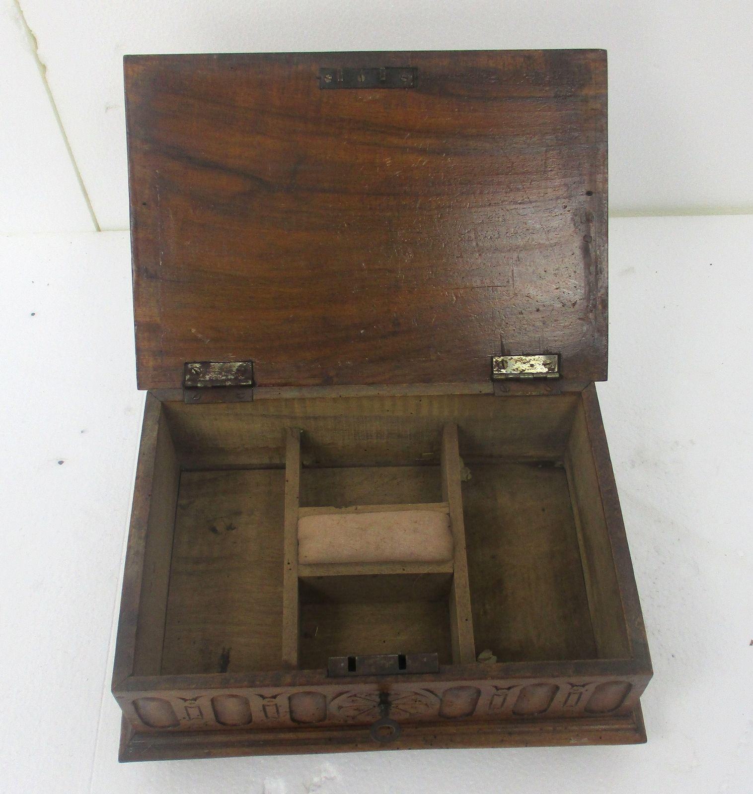 Hand Carved Wooden Trinket  Box Ornate Antique Breton Large High Relief Stunning photo 244.0