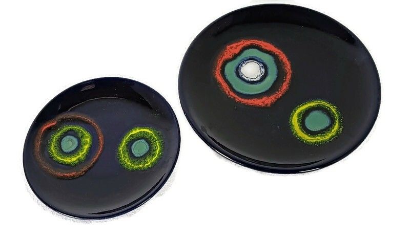 Two Ceramic Glazed Fat Lava Decorative Charger Plates Italy Wall Hanging Funky R