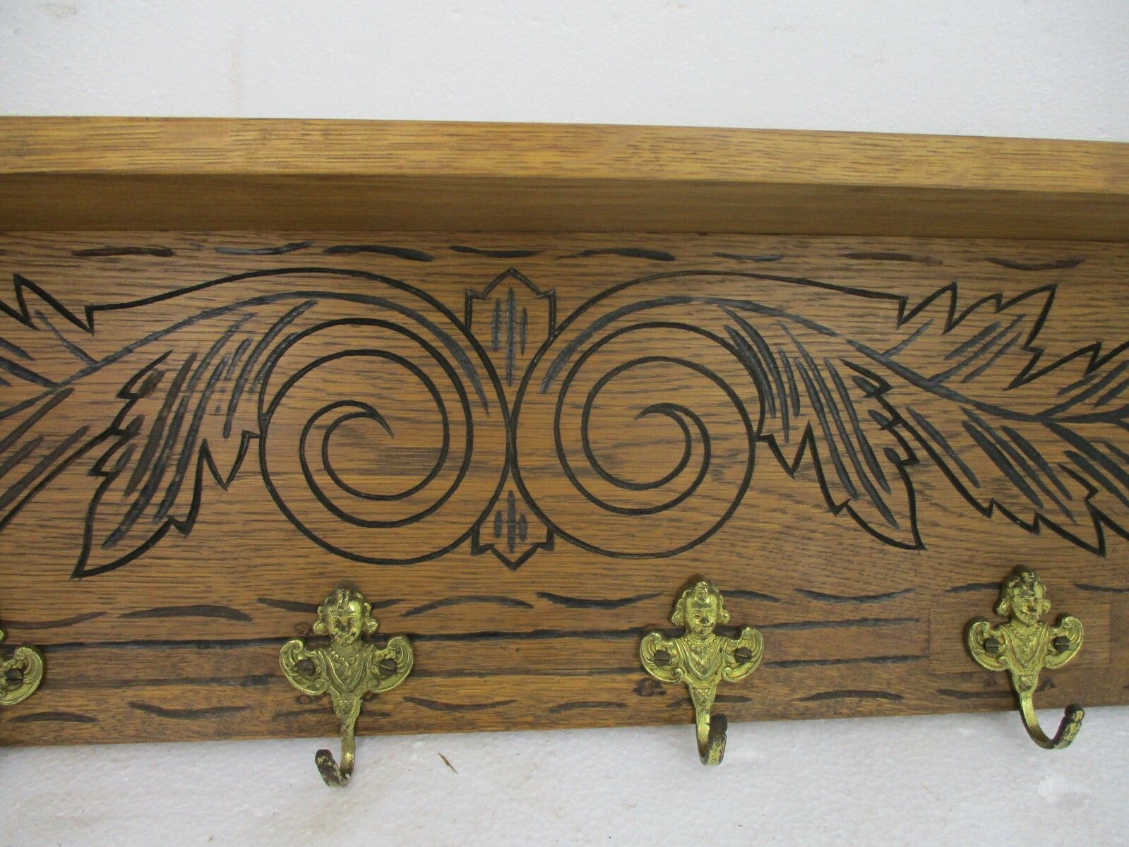 Hand Carved Wood  Wall Shelf Coat Hat Kitchen Rack Lion Heads Two Toned Gorgeous photo vinterior