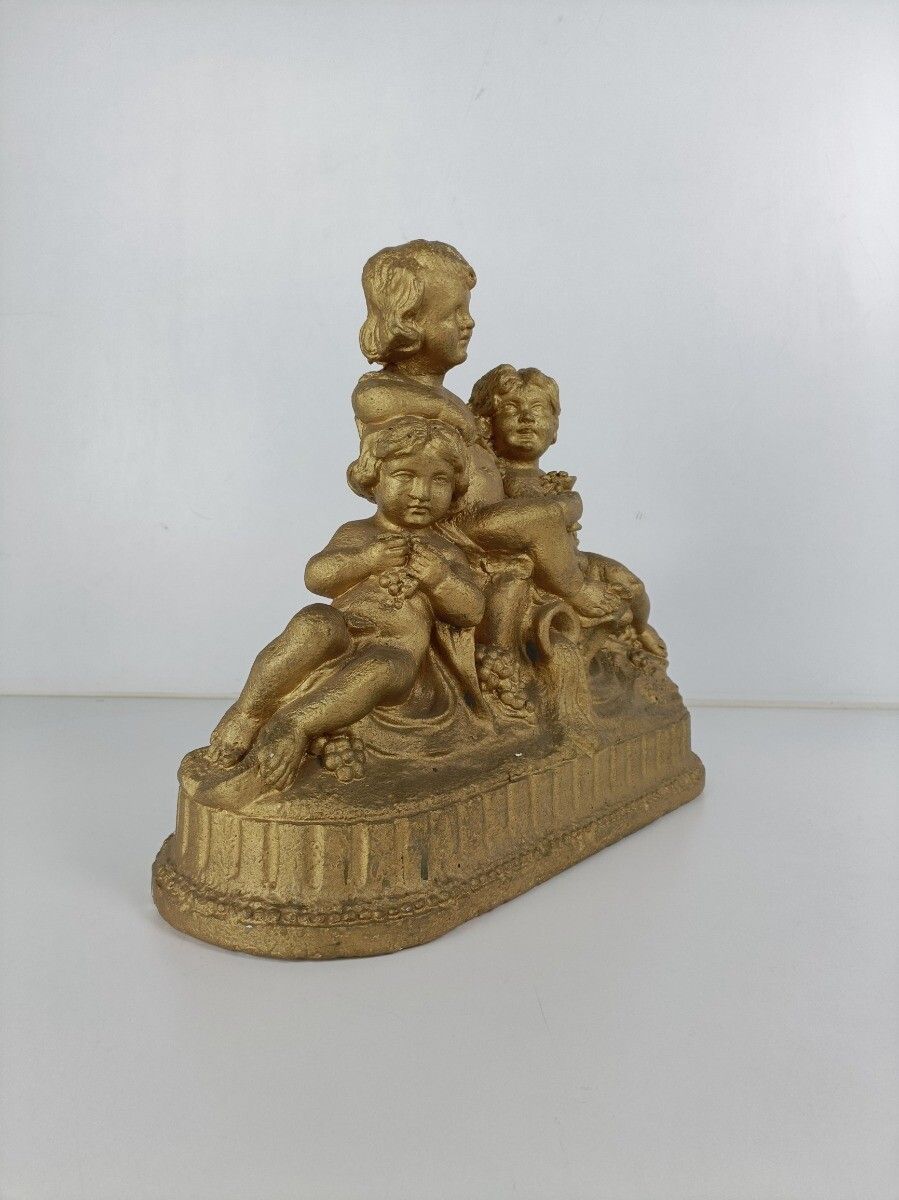 Gorgeous Antique Statue Figurine Plaster Children Eating Grapes Putti photo 384.0