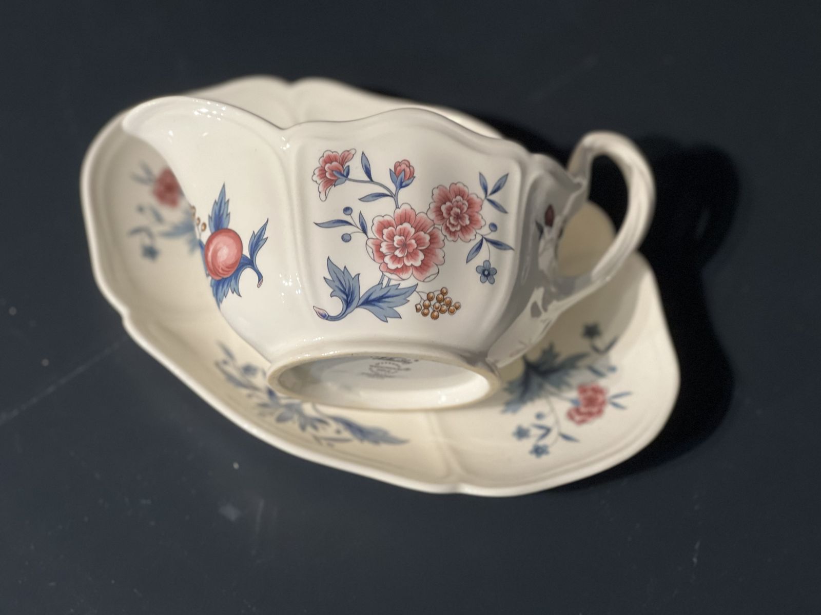 Wedgeood Tea Service (Williamsbutg, Potpourri) photo buy