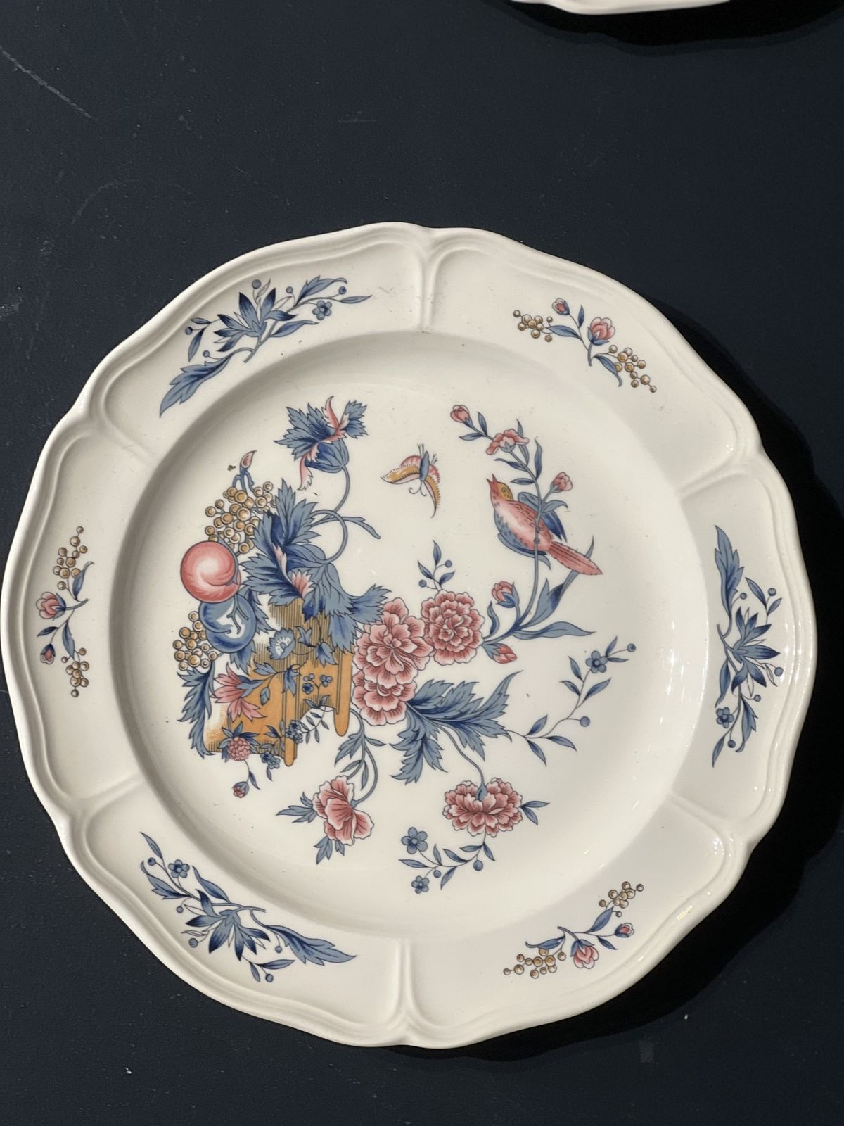 Wedgeood Tea Service (Williamsbutg, Potpourri) photo vintage
