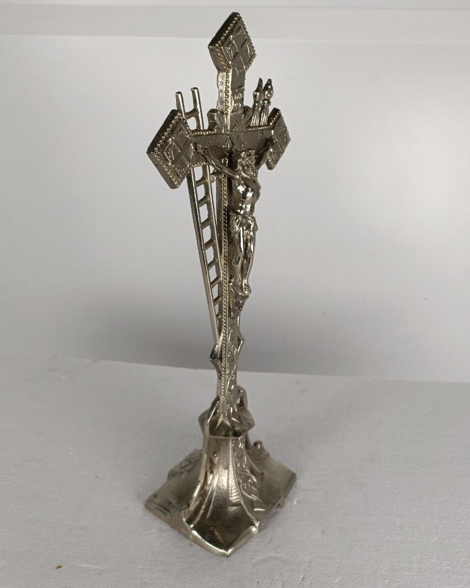 Modernist Standing Crucifix Silver Plated Spelter Tools Of Passion Cross Jesus C photo vinterior