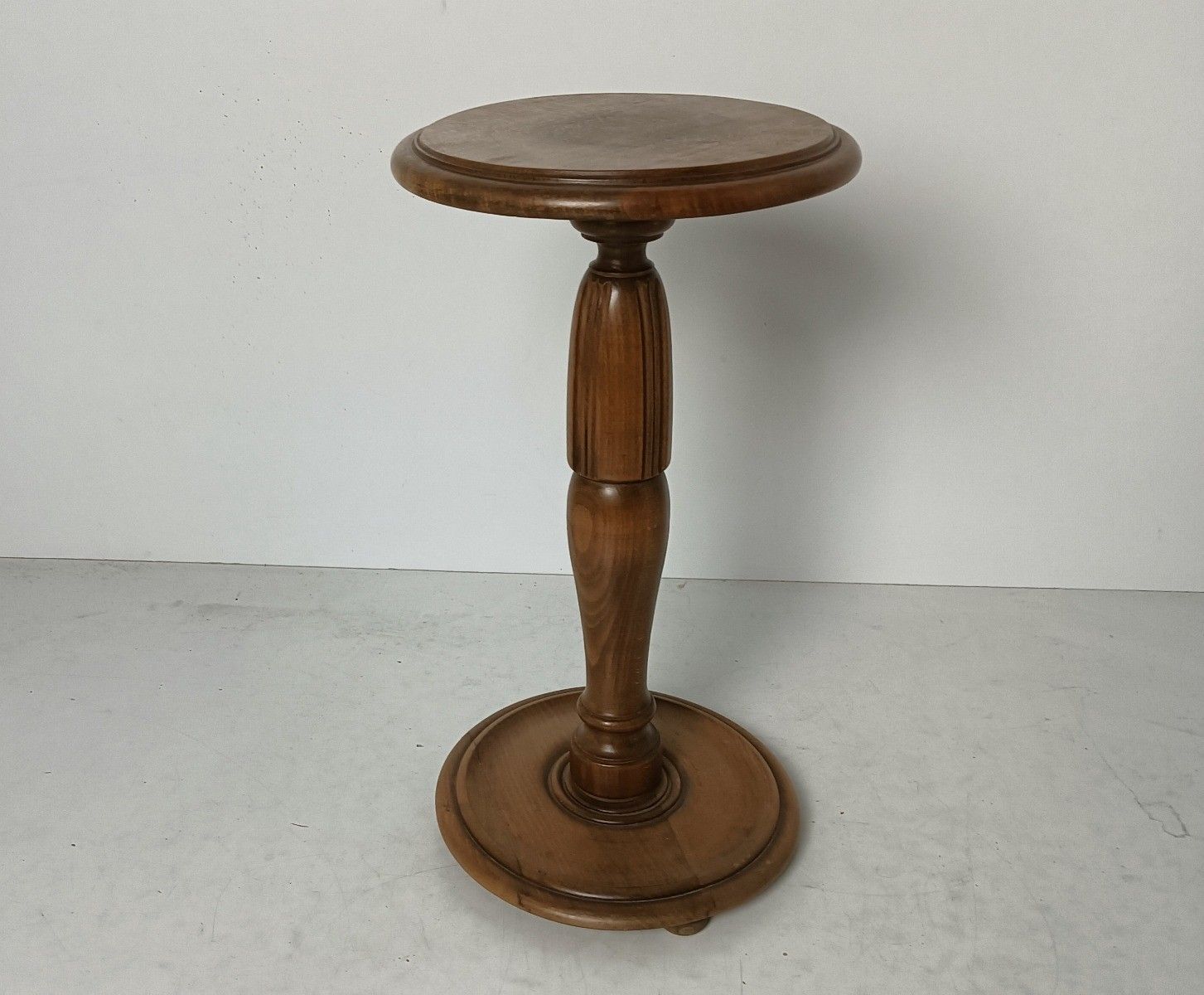 Vintage Carved Wooden Pedestal Stylish Plant Stand Bonsai Table Side Table Barn photo Furniture