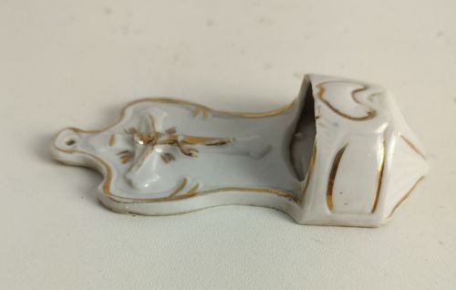 Small Antique Holy Water Font Vessel Bisque White Gold Touches Crucifixion Wall photo vinterior