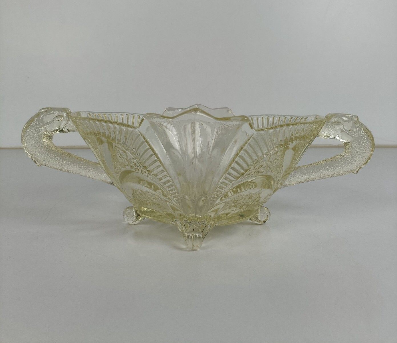 Bowl Dish Centerpiece Art  Glass Antique Art Deco Decorative Table Decoration Ye photo furniture