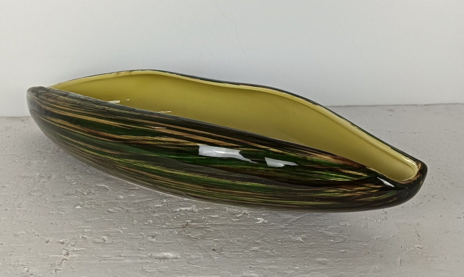 photo furniture Ceramic French St Clément Dish Vintage Green Shades Yellow Coupe à Fruits Mode