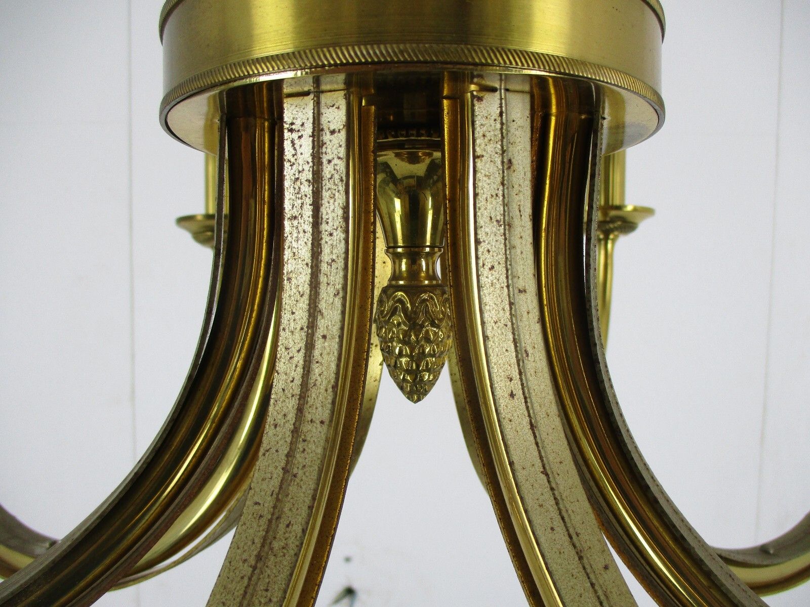 Hollywood Regency Chandelier 8 Arm Lights Pine Aplle Leafs Brass Beautiful Vtg photo buy