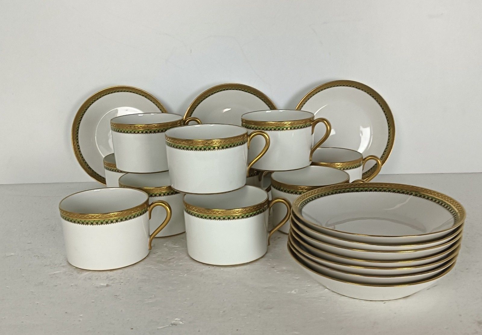 Antique Tableware  Gda Limoges White With Ivy And Gold Demitasse Cups And Saucer photo 121.0