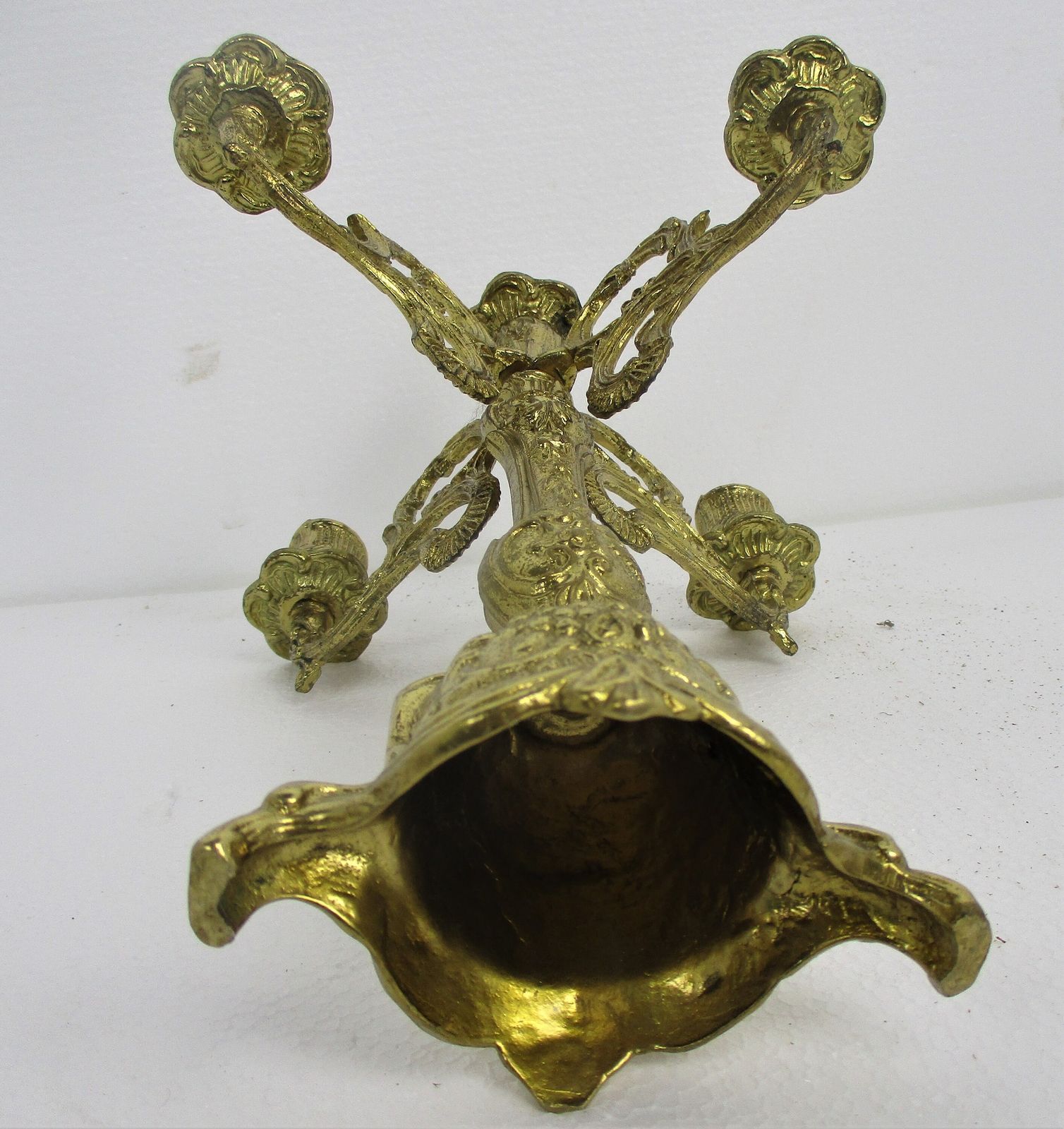 Gorgeous Brass Ornate Embossed Candle Holder Stick Candelabra 5 Arm  Lovely Vint photo 129.0