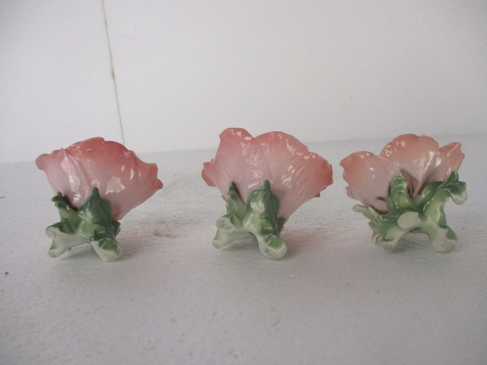 Set Of 3 Porcelain Roses Herend Style Pink Flowers Lovely Delicate photo for sale
