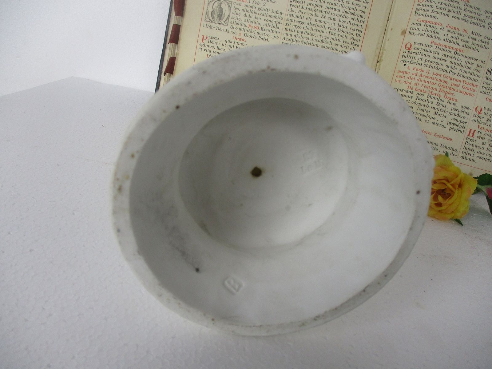Antique Bisque Porcelain Statue Virgin Our Lady Mary Infant Jesus Gorgeous Marke photo vintage