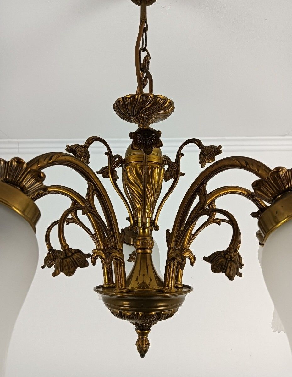 photo vinterior Chandelier Vintage France Frosted Glass Shades Brass Ornate Tulip Flower Shaped