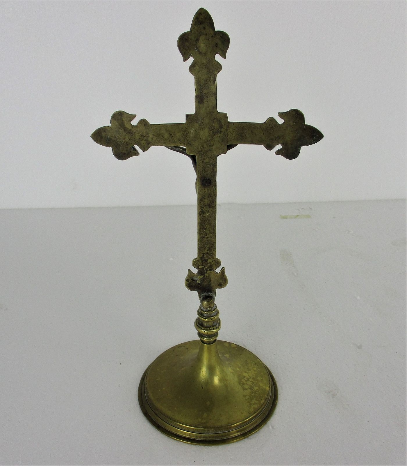 Antique Brass  Jesus Christ Standing Table Cross Crucifix Ornate Art Deco French photo vinterior