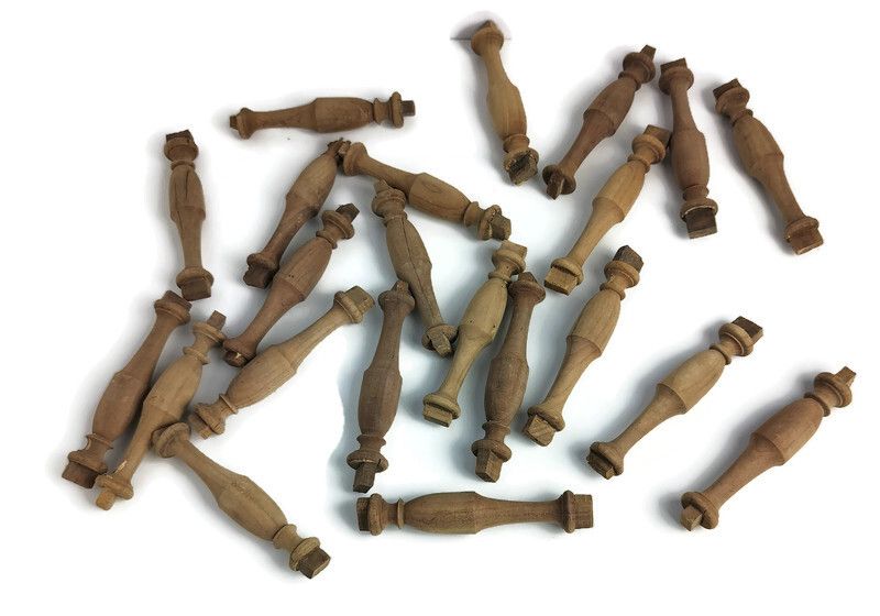 Set Of 22 Antique  Reclaimed Carved Wood Spindles Balusters Trim Posts Pillar Sa