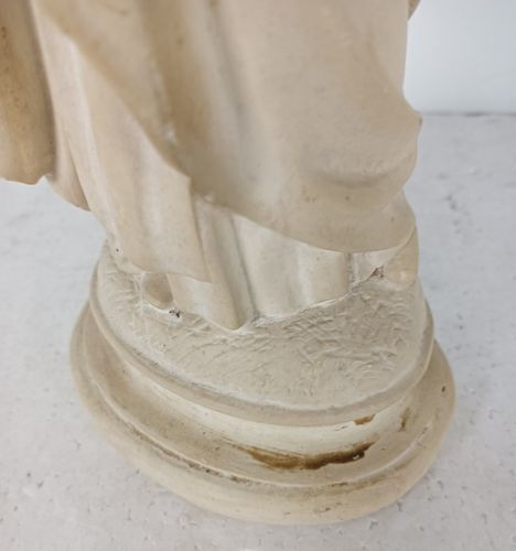 Statue Plaster St Therese Lisieux Little Flower Of Jesus White Vintage Christian photo vinterior