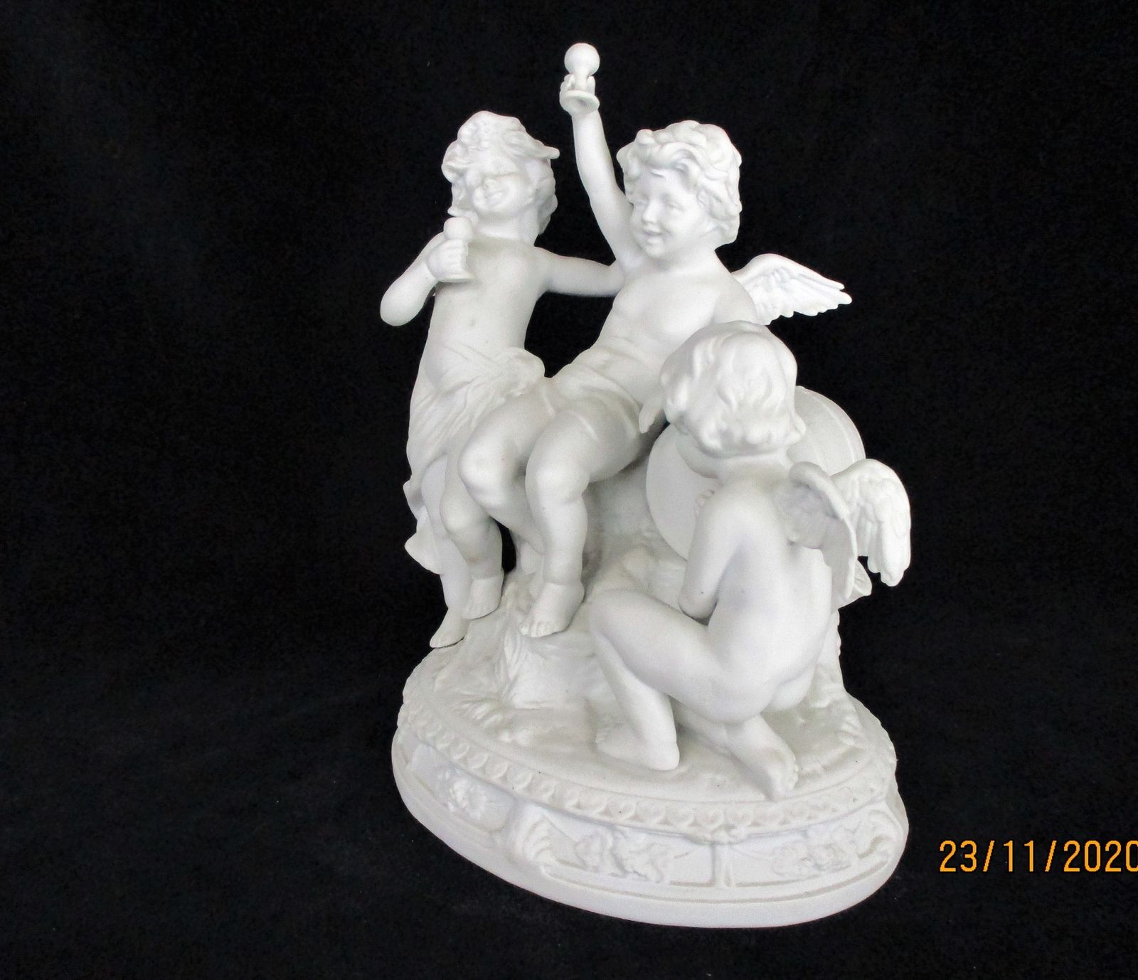 Angels Drinking Wine Celebration Porcelain Statue Figurine Marked Ddr Bisque Joy photo vinterior