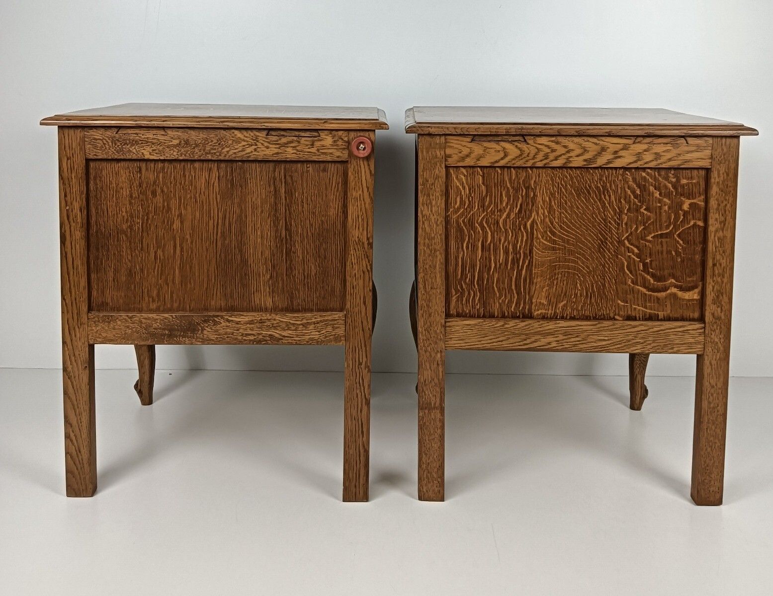 Pair Of Nightstands End Tables Cabinets Louis XV Style Bedroom Cabinets Wood Cou photo 728.0