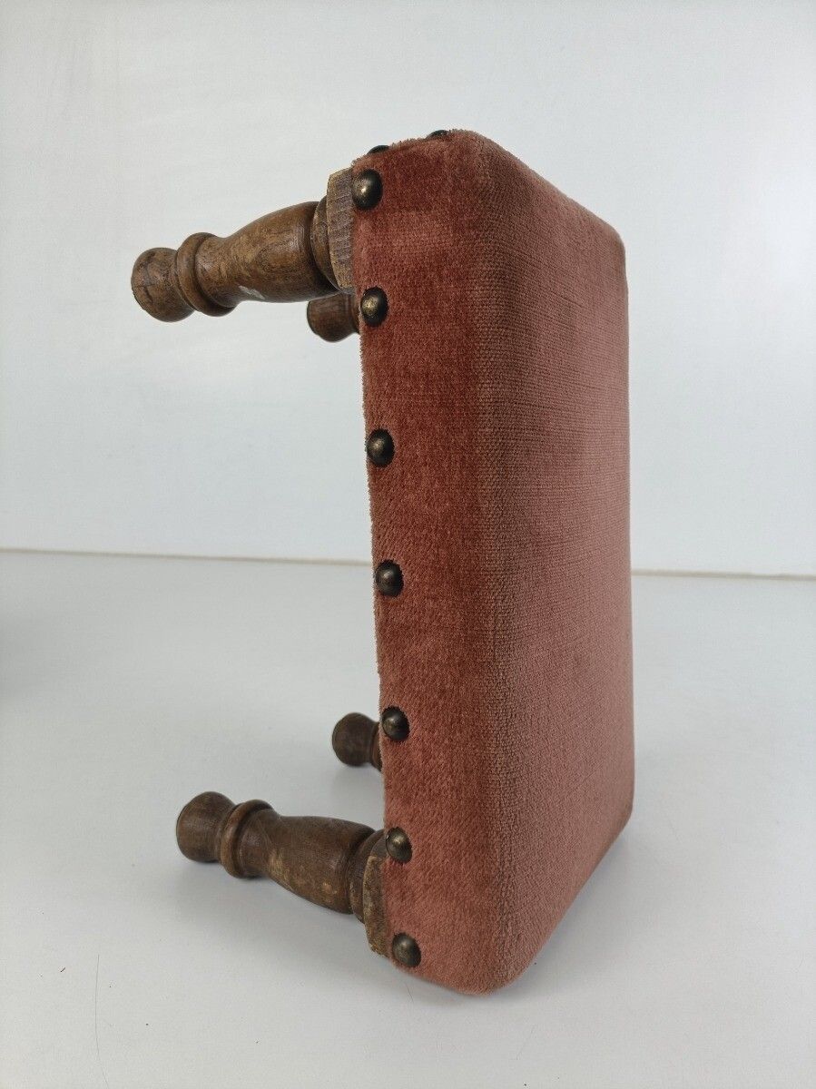 Vintage Low Footstool Ottoman French Pink Fabric Louis XV Style Hobnails Foot Re photo vinterior