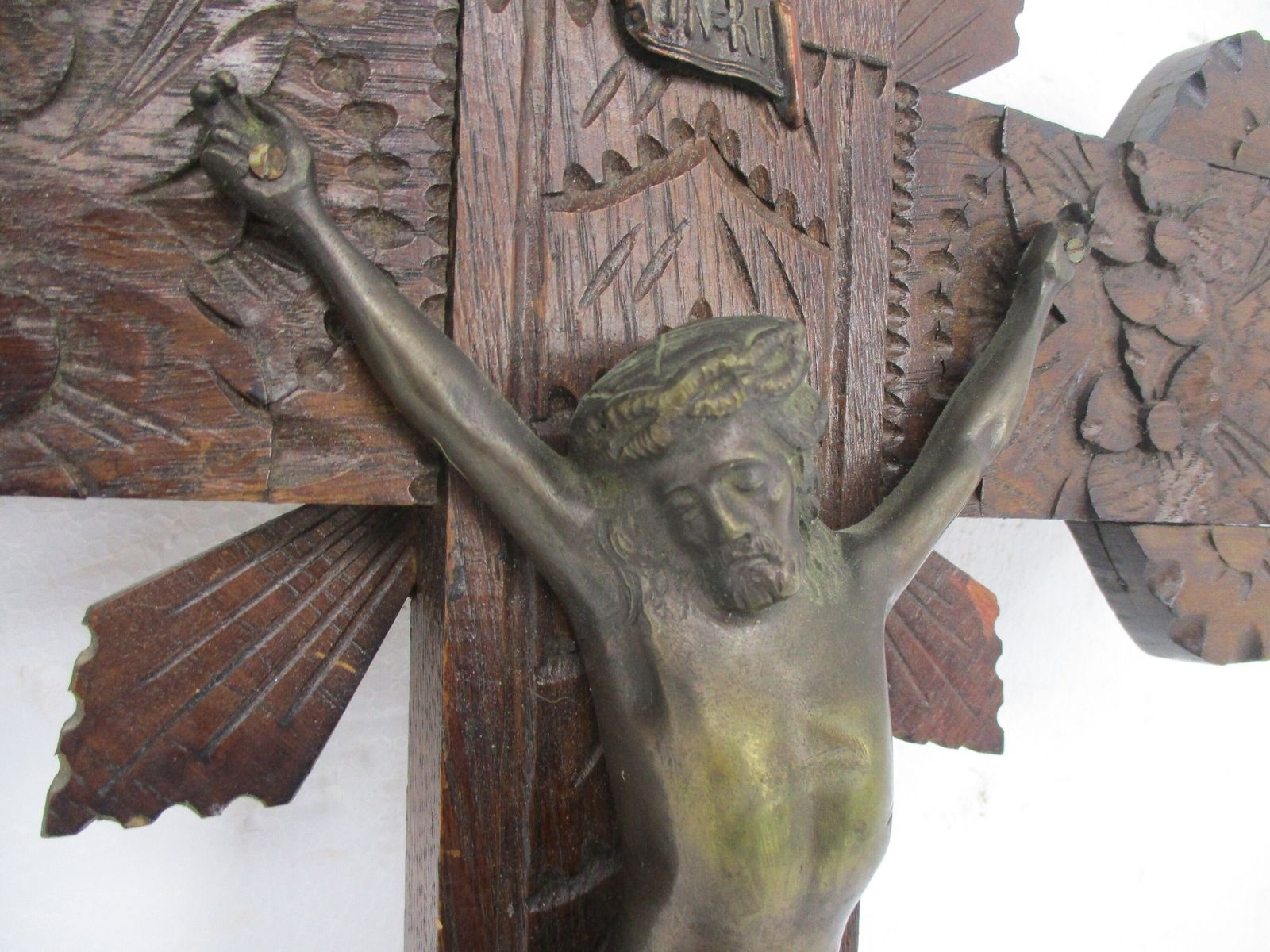 Ornate Hand Carved Wood Wall Hanging Crucifix Cross Jesus Christ Brass Corpus St photo Art