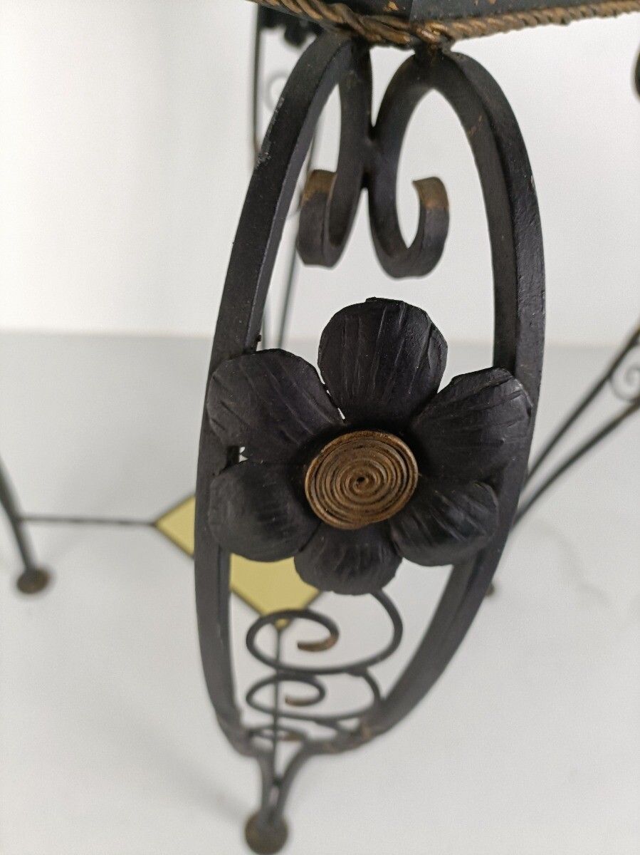 Vintage Side Coffee Occasional Table Gorgeous Modernist Wrought Iron Flowers Bla photo vintage