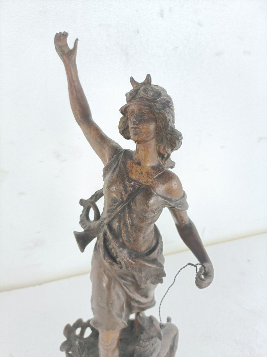 Statue Faux Copper Spelter Female Lady Warrior With Dog Trumpet Hunt Gorgeous photo for sale
