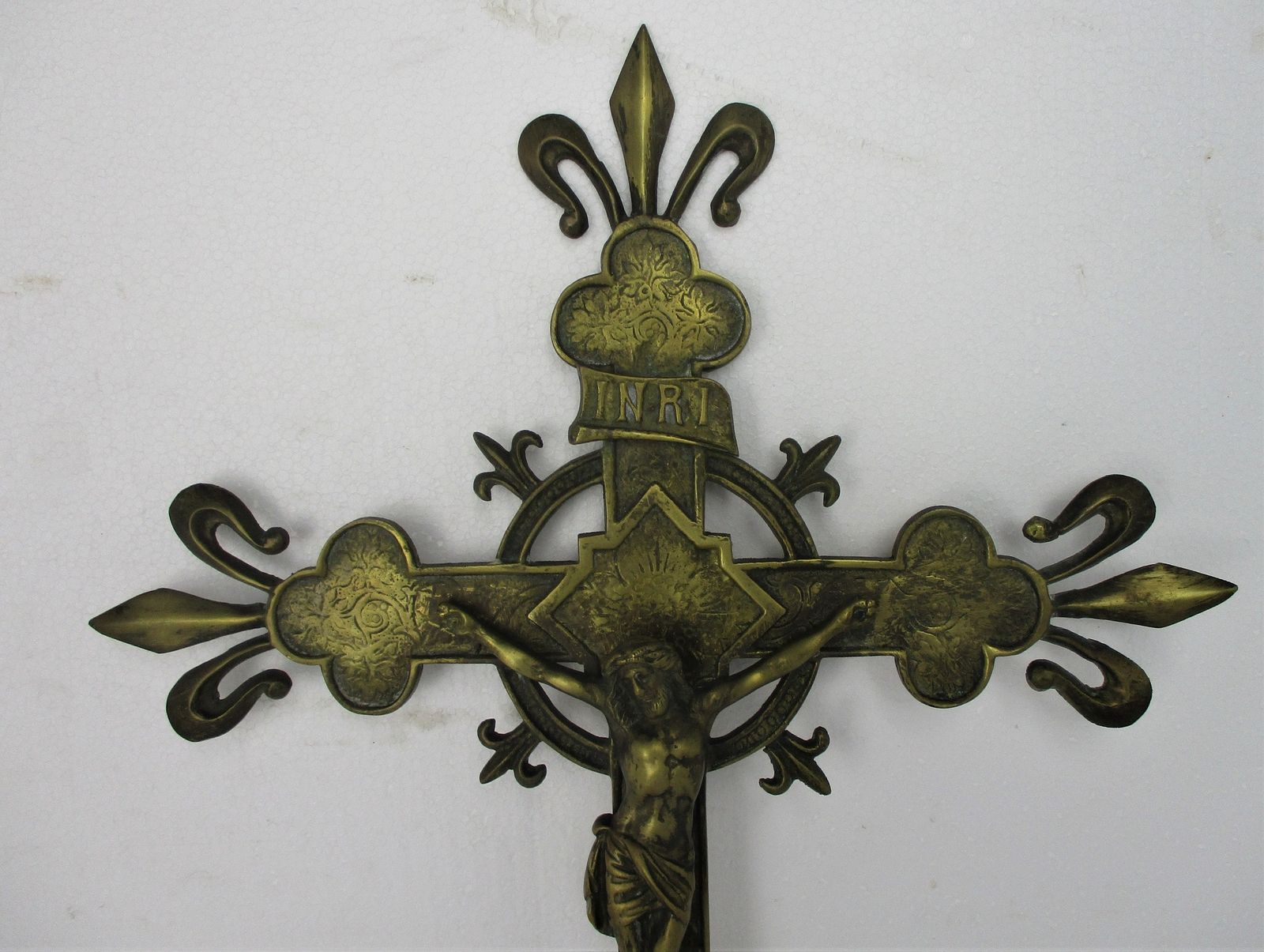 Ornate Hanging Wall Crucifix Heavy Brass Jesus Christ French Fleur De Lis Gorgeo photo furniture