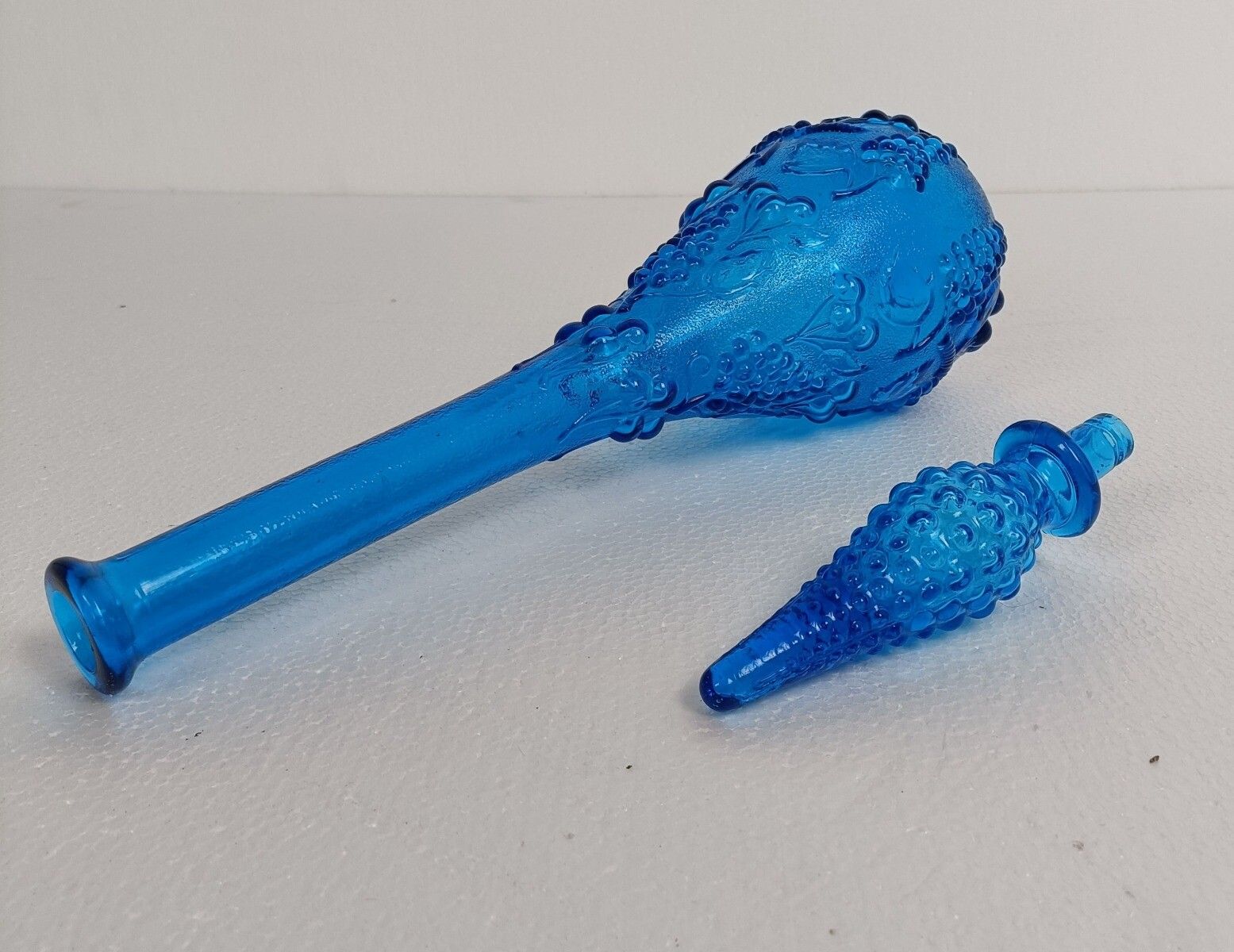 Art Bubbled Glass  Blue  Empoli  Bottle Italian Grapes Rare Color Collector Pop photo Home Decor