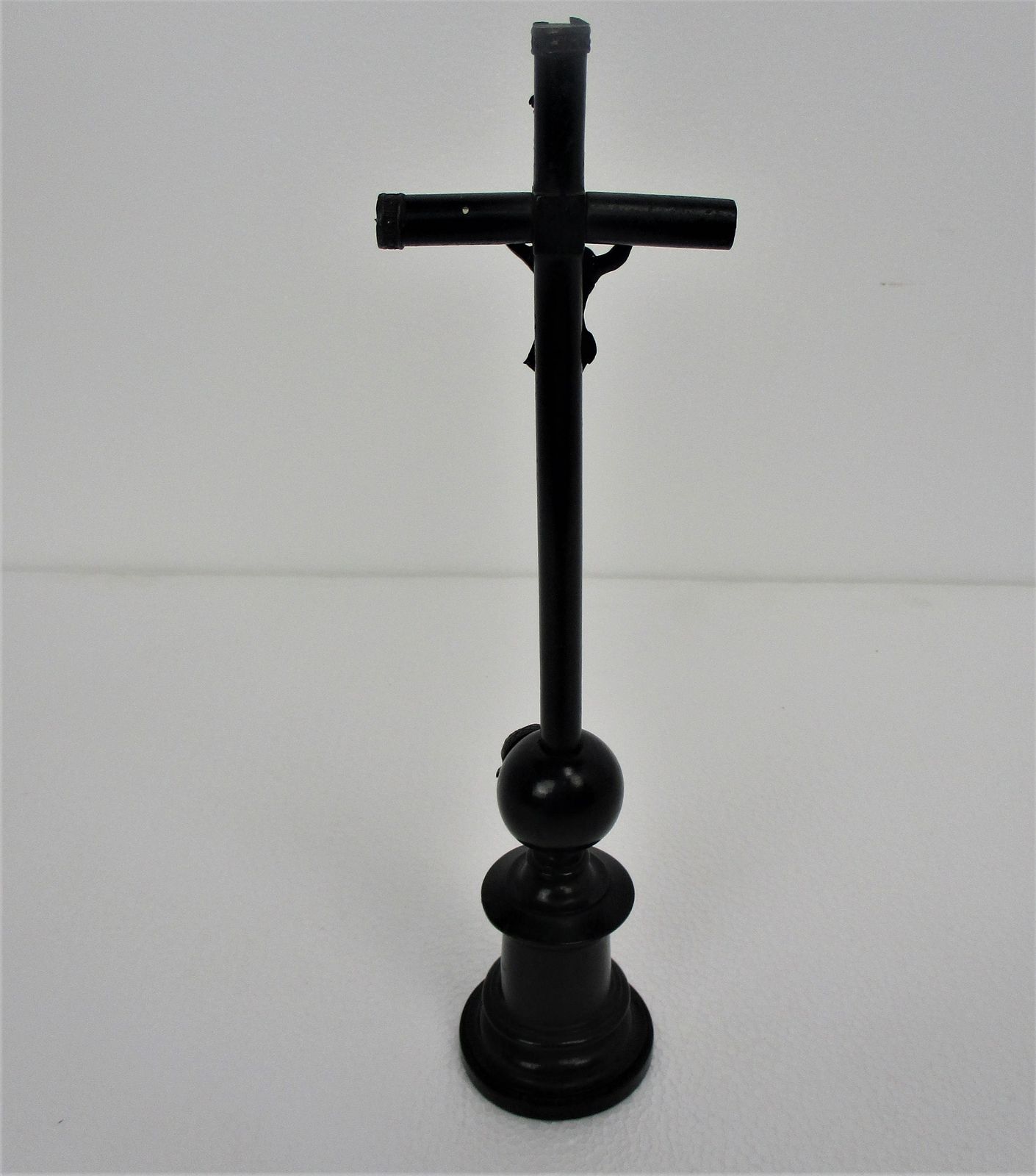 Antique Dark Carved Wood Table Standing Crucifix Round Base Brass Corpus Snake W photo vintage