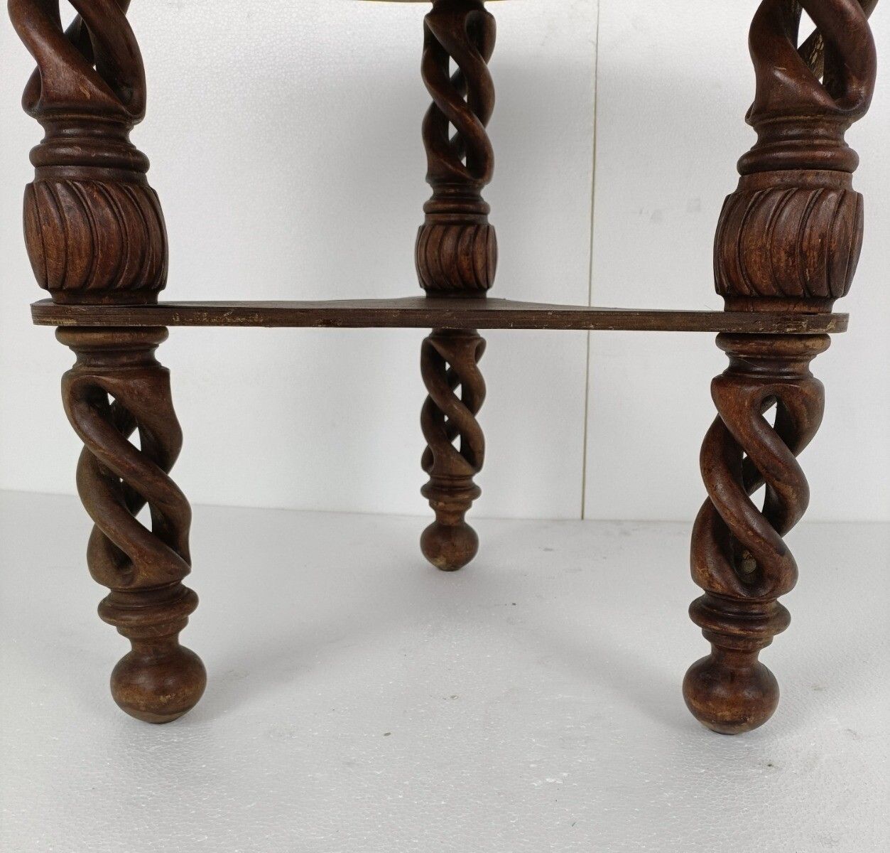 Open Barley Twist Wooden Side Display Coffee Table Pedestal Plant Stand photo 404.0