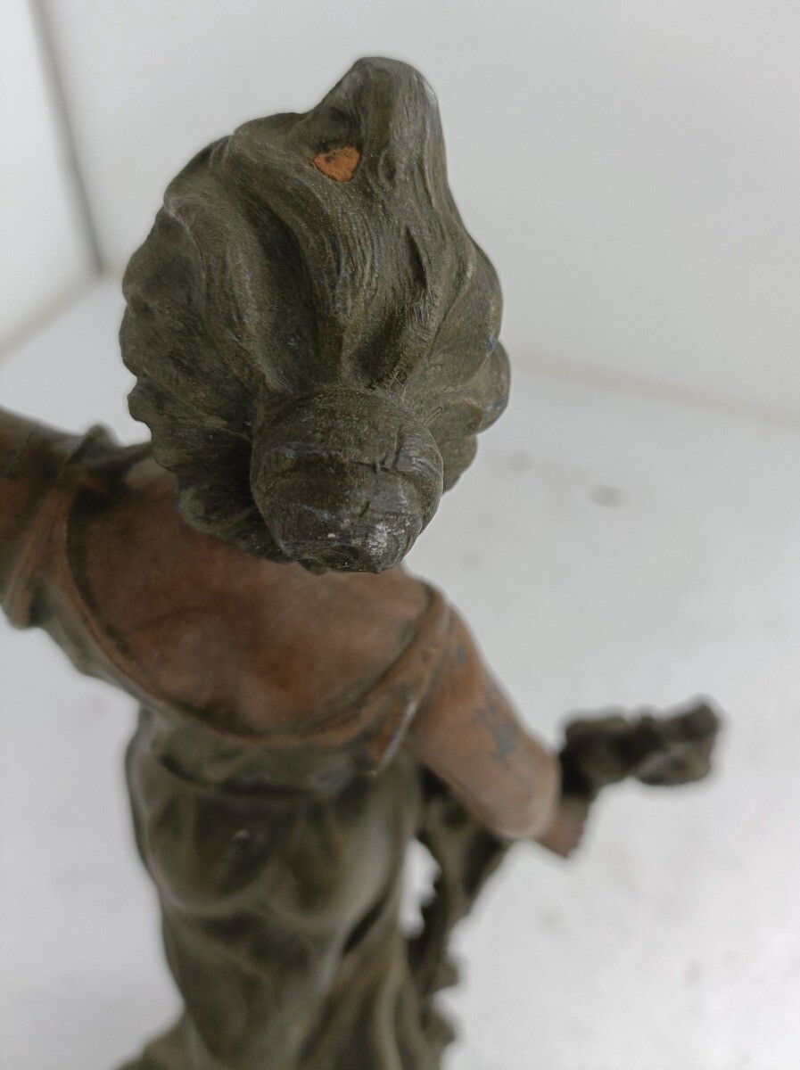 Statue Faux Copper Spelter Female With Flowers Roses Art Deco Style Figurine photo vintage