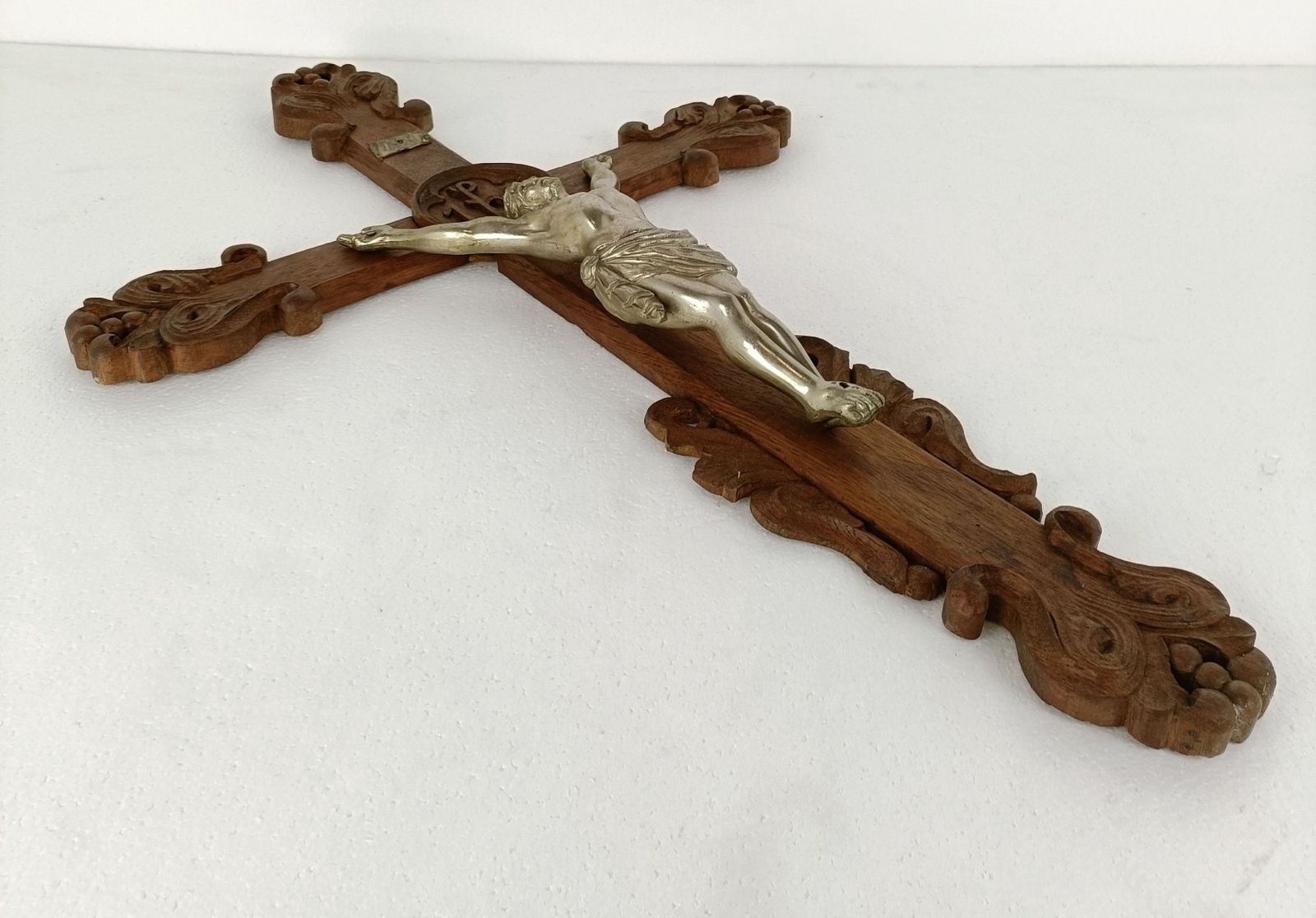 Xl Hand Carved Wood  Hanging Ornate Crucifix Jesus Christ  Spelter Corpus Christ photo vintage
