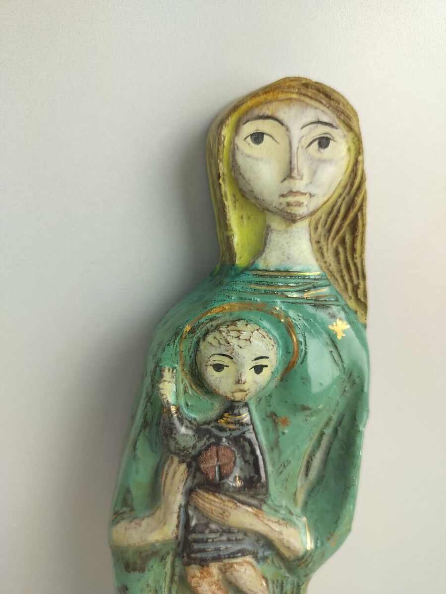 Beautiful Vintage Ceramic Wall Hanging Polychrome Virgin Mary Madonna With Infan photo 142.0