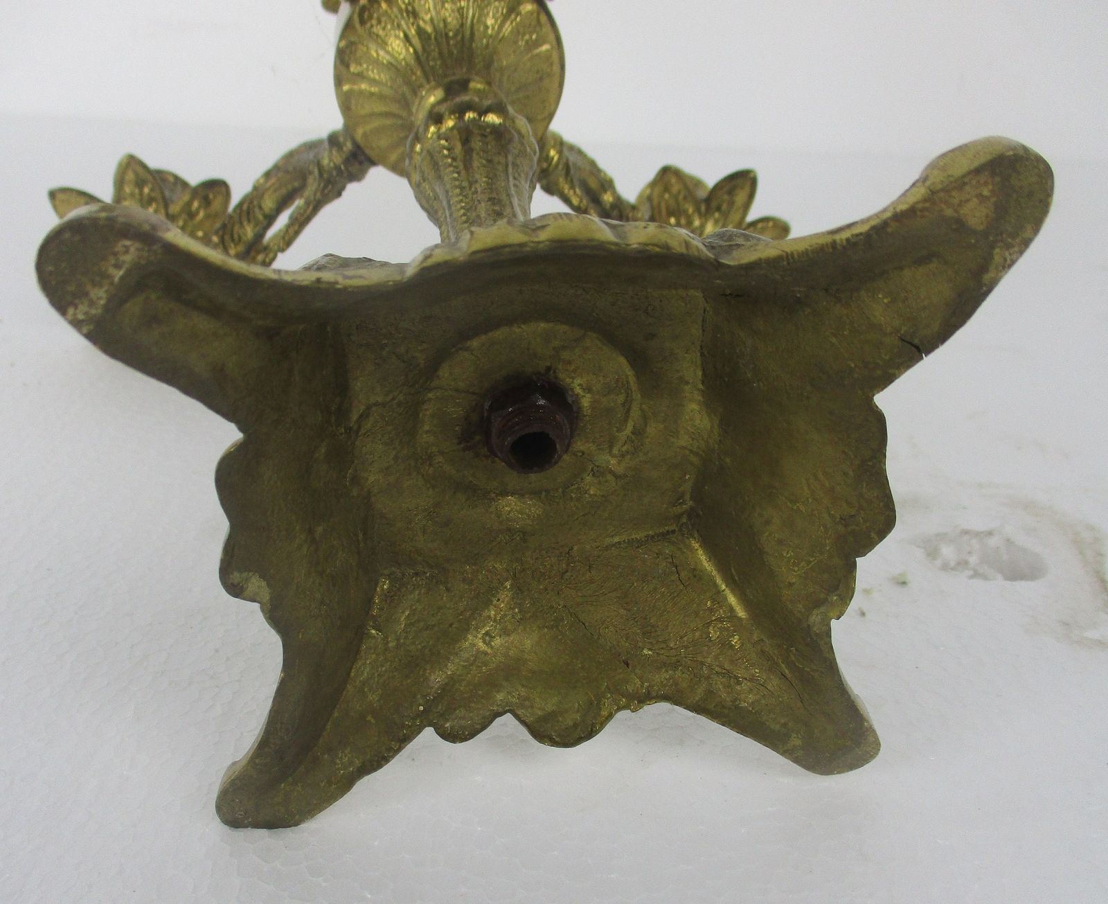 Gorgeous Brass Ornate Embossed Candle Holder Stick Candelabra 5 Arm photo vinterior