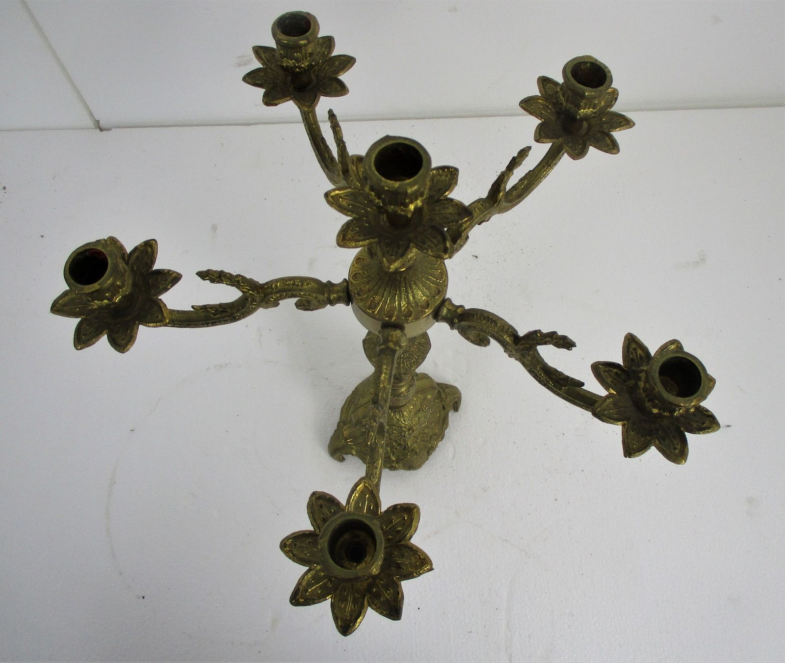 Gorgeous Brass Ornate Embossed Candle Holder Stick Candelabra 5 Arm Flowers Love photo vinterior