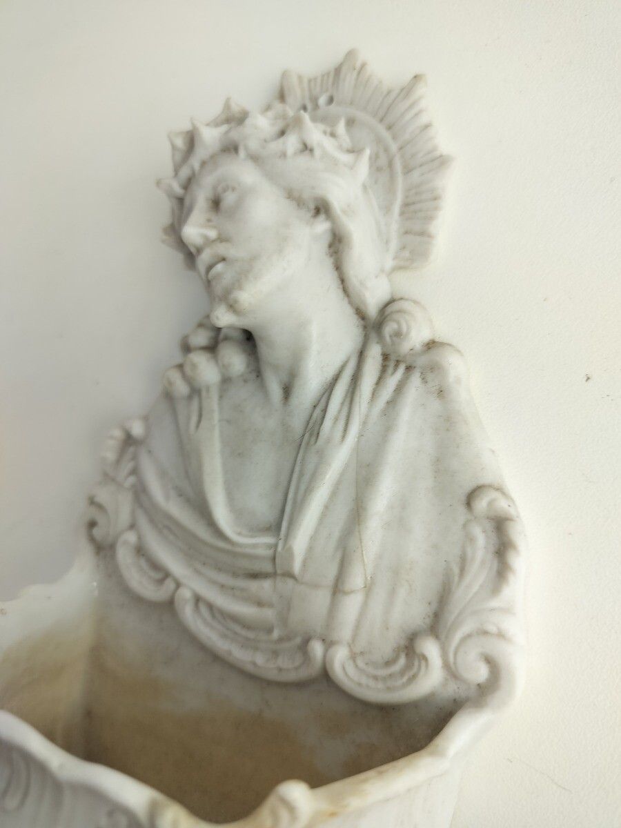 Antique Holy Water Font Vessel  Bisque Porcelain Jesus Christ Head Of Thorns photo 73.0