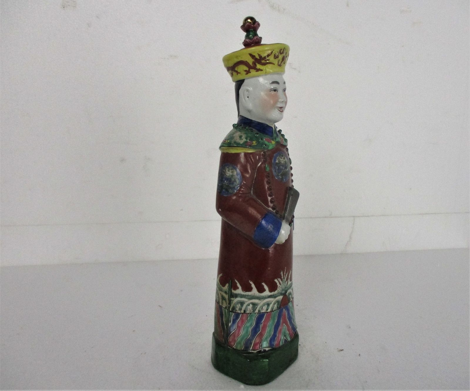 Chinese Statue Figurine Laughing Emperor Qing Dynasty Polychrome Lovely 14.96&Qu photo for sale