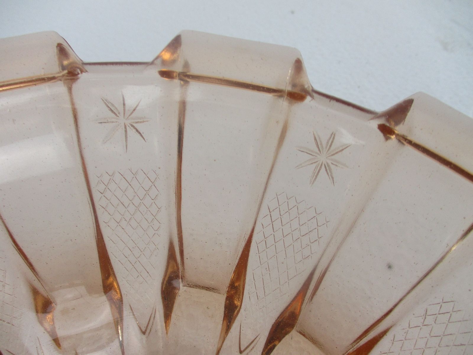 Art  Deco Bowl Dish Centerpiece Basket Art Glass Pink Depression Glass Beautfifu photo 89.0