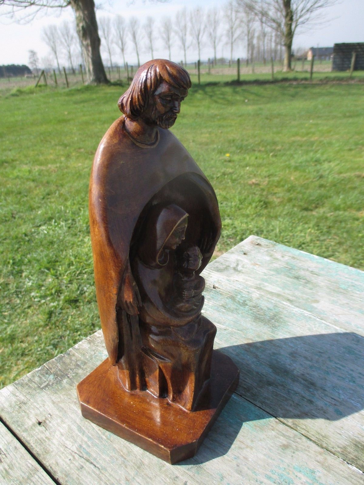 Small Statuette Figurine Family Mother And Child Father Protection Resin Lovely photo for sale