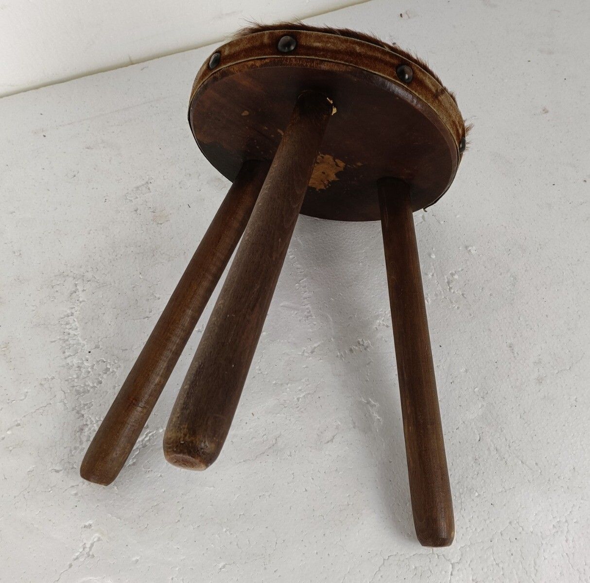 Old  Milk Milking Stool Farmhouse Country Barn Style  French  Tripod Side Displa photo buy