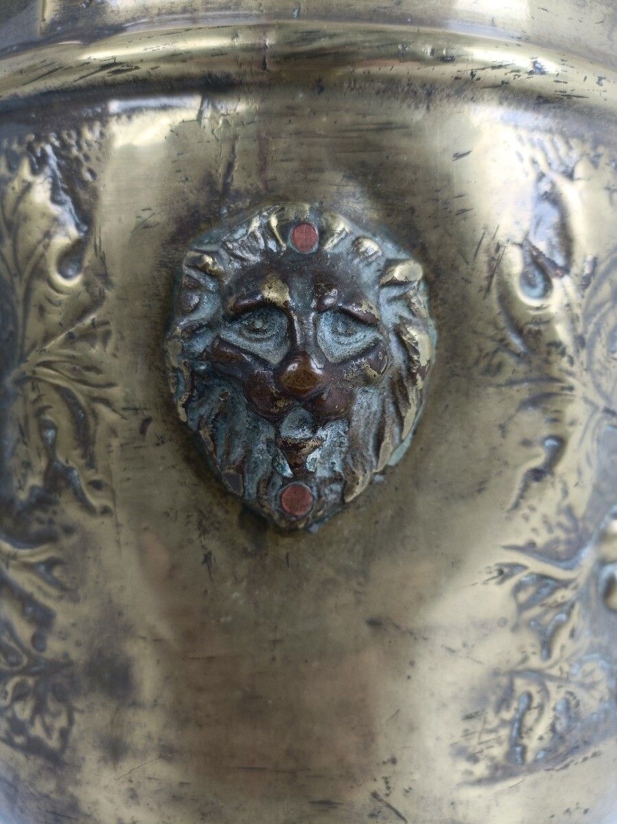 Ornate Brass Planter Flower Pot Jardiniere Embossed Antique Grapes Cachepot photo vinterior