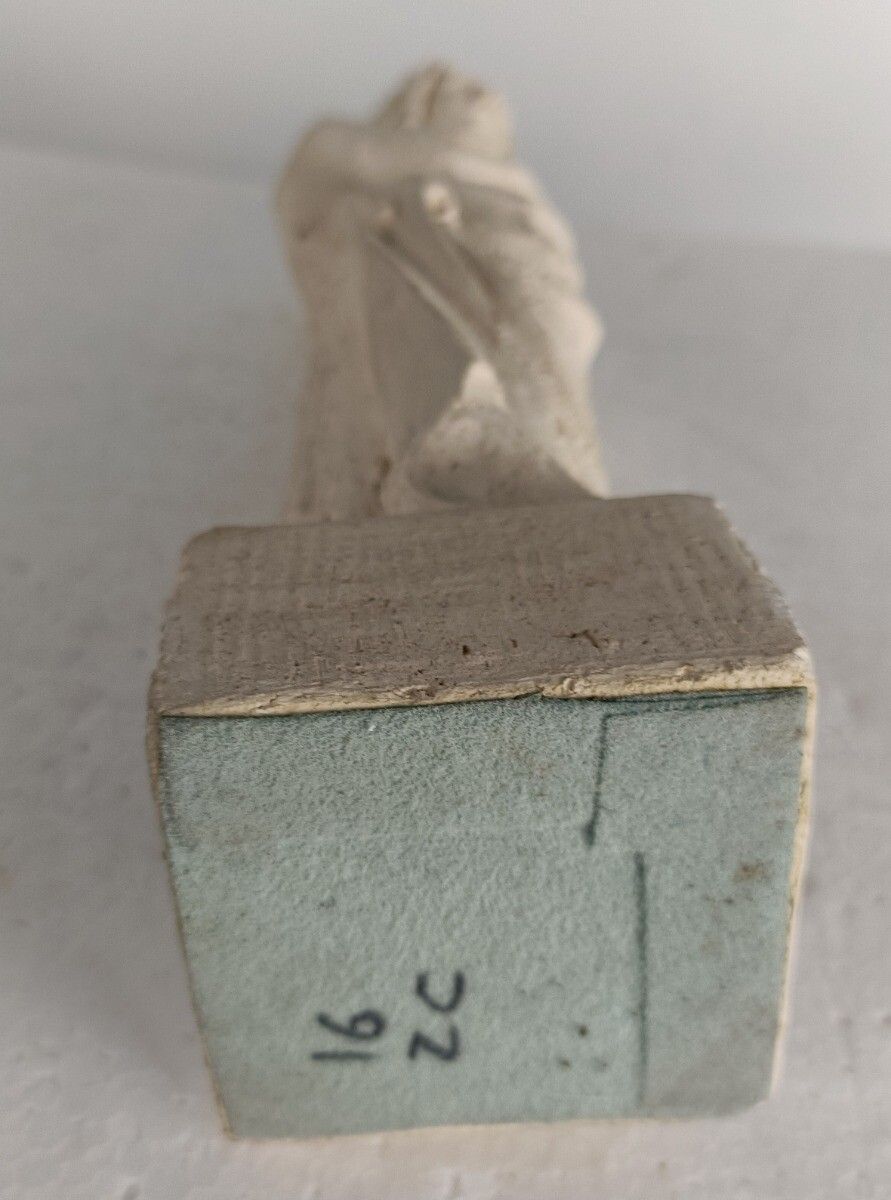 photo furniture Lovely Sculpture, Virgin Mary, Lady, Folded Hands, Signed, Mlh, Female, Plaster,