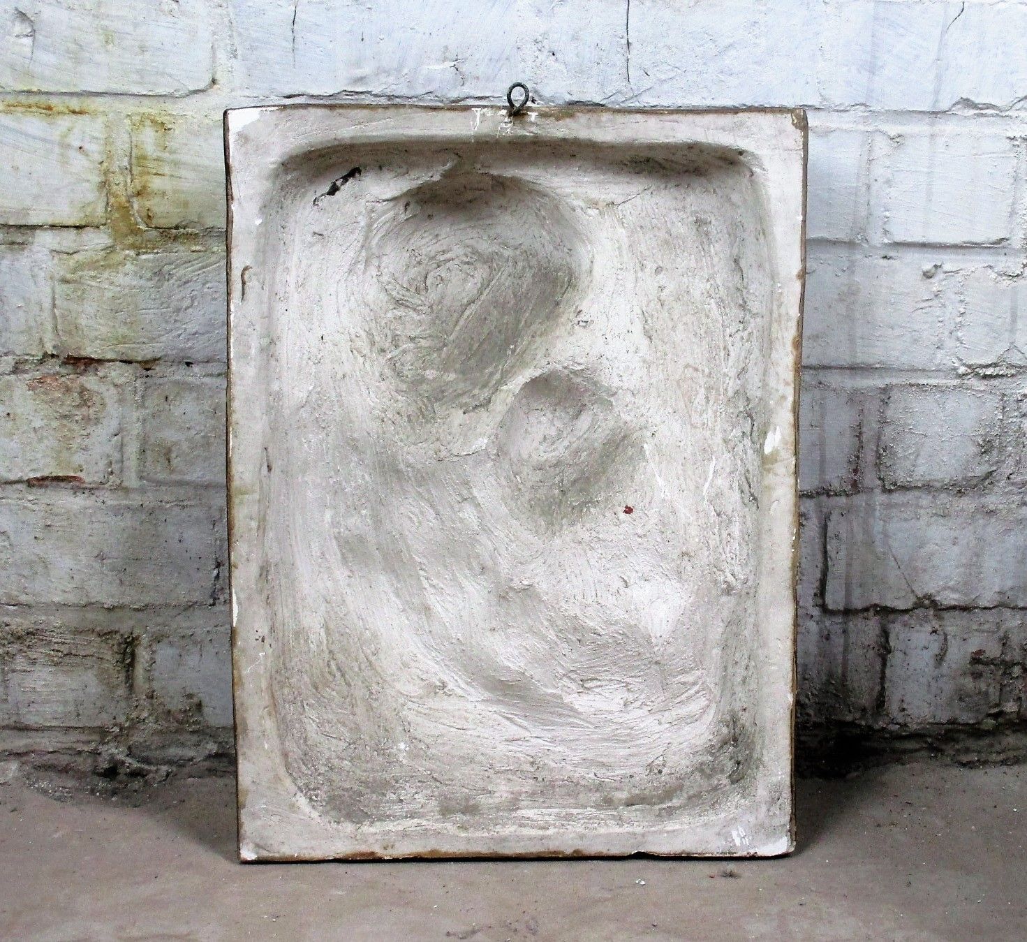 Wall Plaque Tile Plaster Mother Mary With Infant Child Tenderness Signed 17.32" photo vinterior
