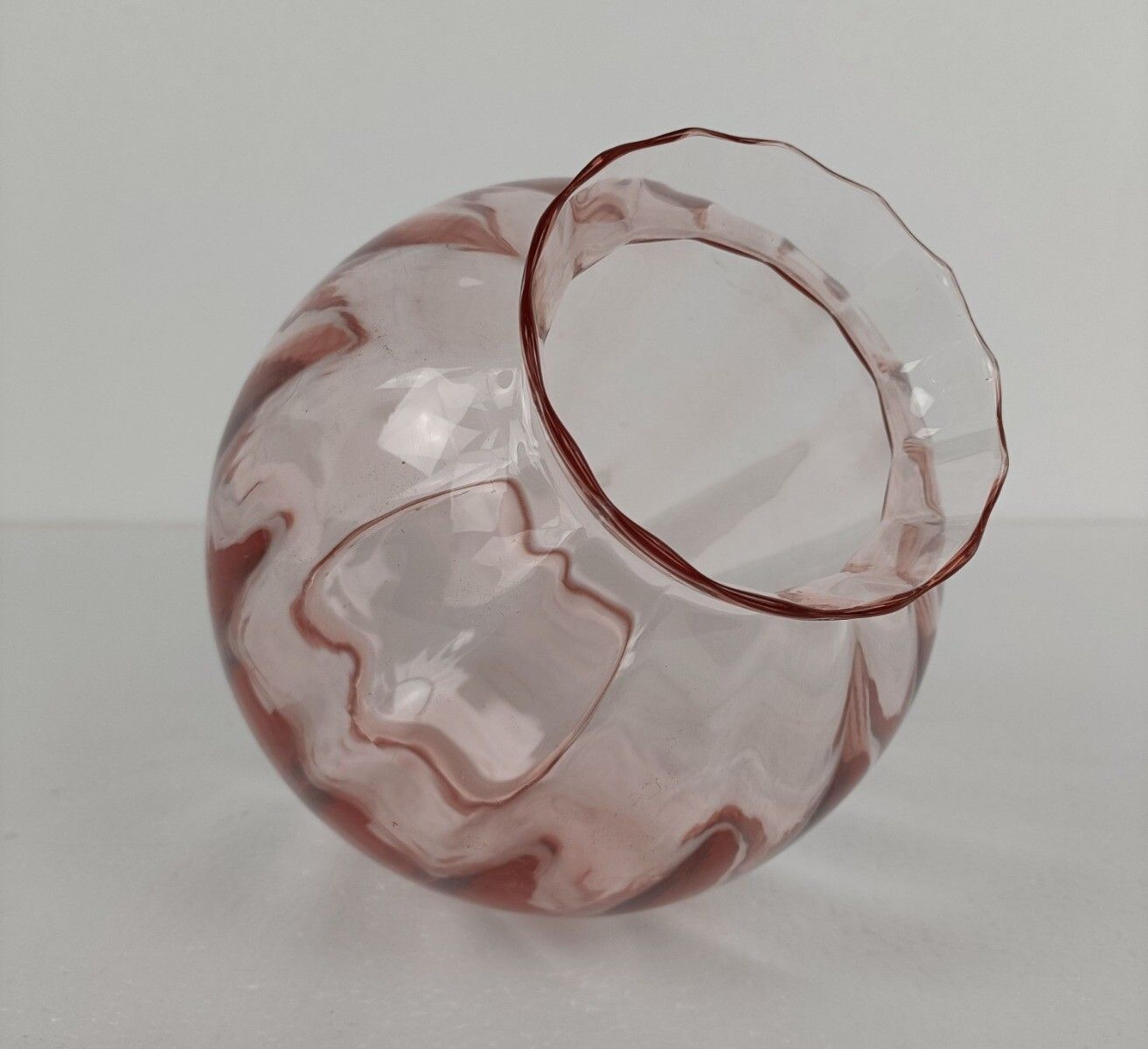 Vintage Italian Mid Century  Art  Glass Vase Pink Ribbled Glass Lovely photo Home Decor