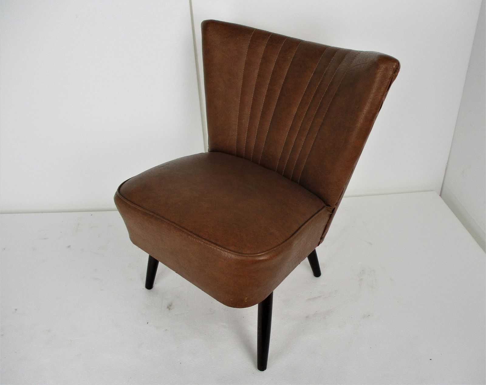 Vintage Cocktail  Lounge Club  Chair Fauteuil  Retro Rockabilly Expo 58 Iconic photo Furniture