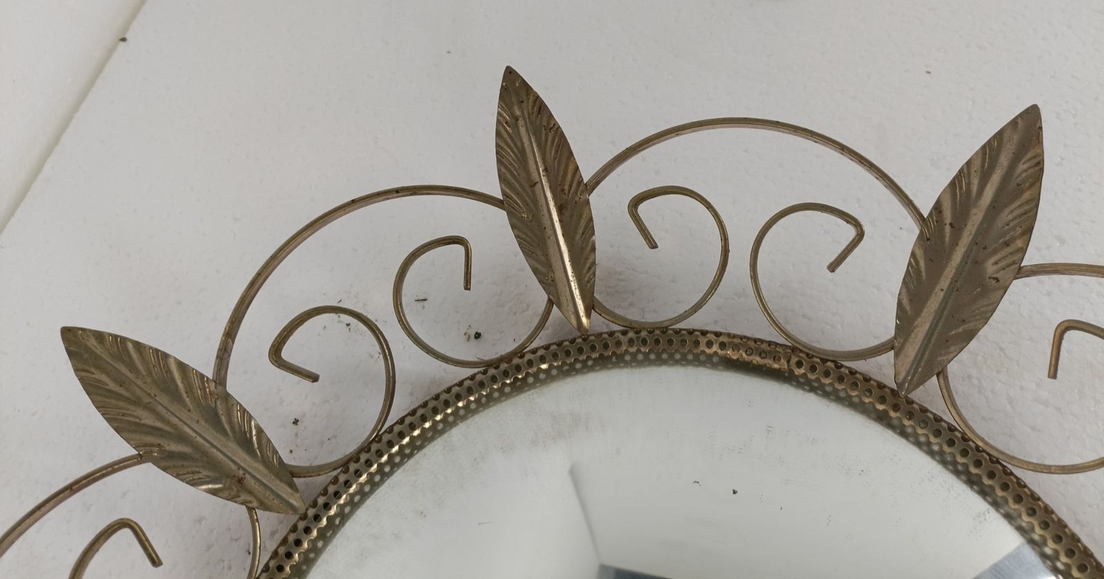 Retro Modernist Starburst Sunburst Metal Wall Mirror Mid Century Leafs Chrome photo vintage
