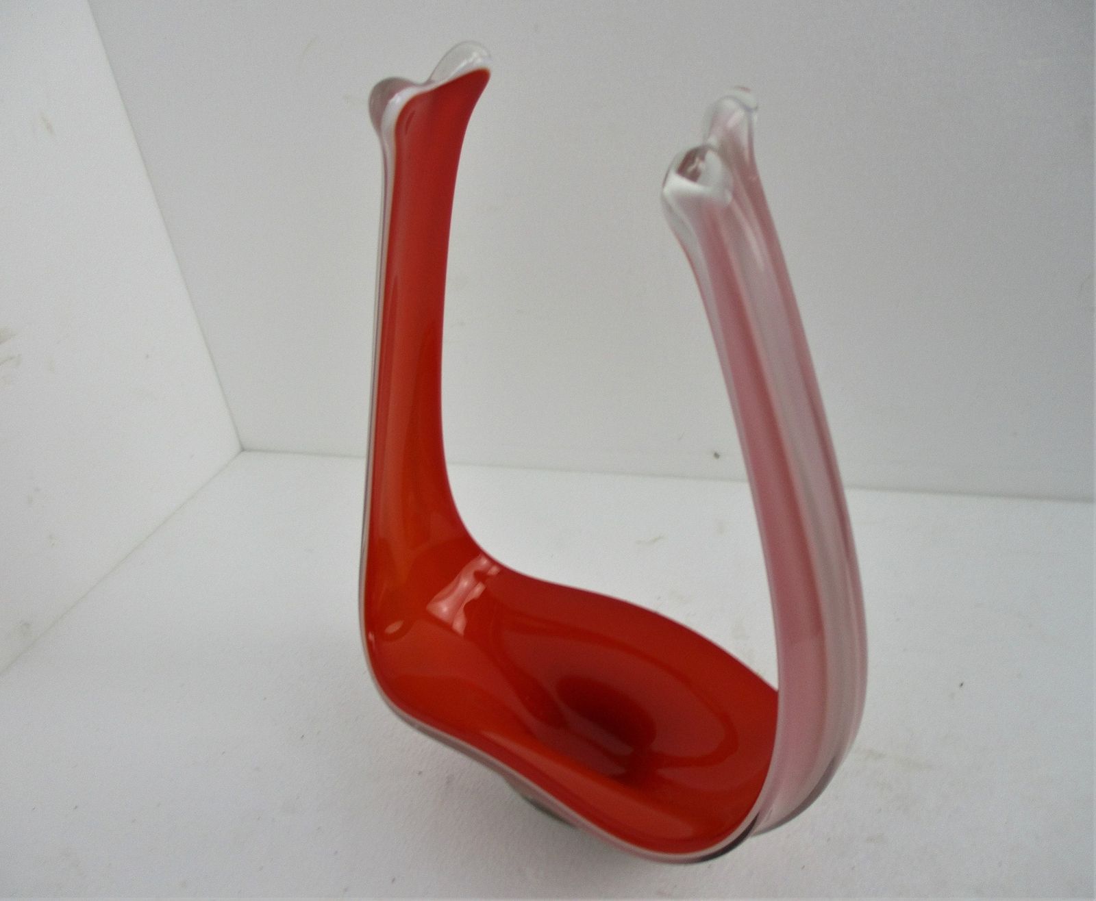 Large Beautiful Art Glass Centerpiece Bowl Fruit Dish Opaline Milk Glass Red Whi photo Home Decor