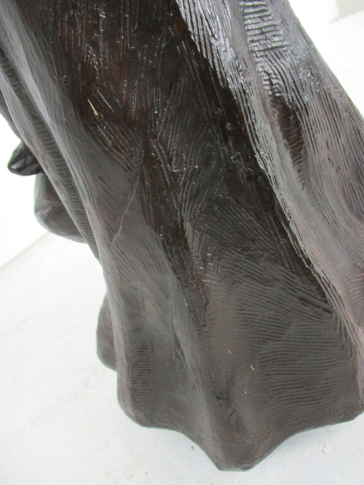 photo furniture Statue Terracotta Brown Pain Wood Look Old Woman Carrying Baby Xl